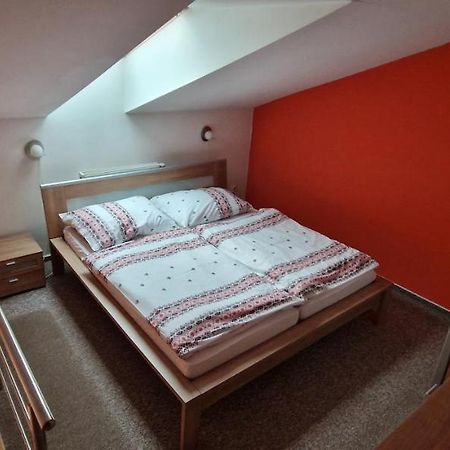 Boutique Penzión Slovenská - Penzión Bella Sicilia Prešov Esterno foto